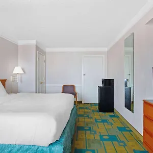 La Quinta By Wyndham Hotel